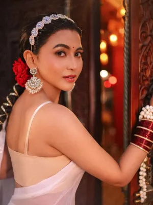 Aimee Barua In Classic Chandbali Earrings