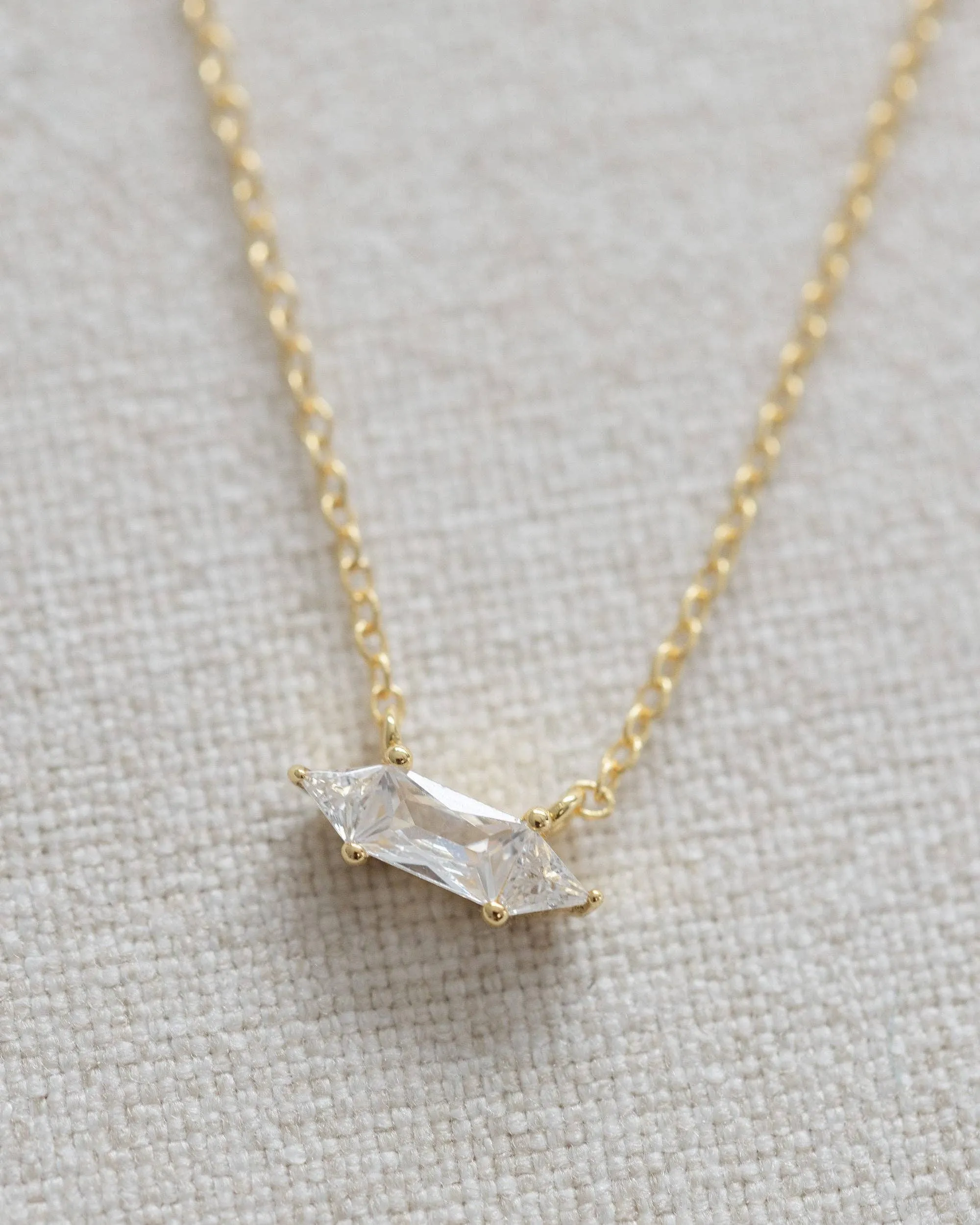 Coast and Cove - Crystal Nantucket Necklace