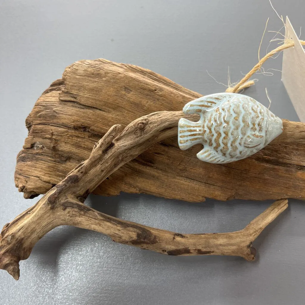 DRIFTWOOD JEWELRY HOLDER (SMALL)