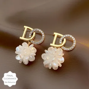 Gold Plated Korean Style Stone Decor Do Letter With White Flower Decor Earrings Cubic Zirconia Alloy Drops & Danglers - Pair Of 1