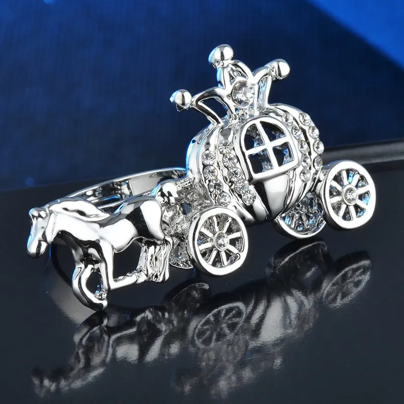 Luxury Christmas Carriage Big Rings for Women with Zircon in Gold Color