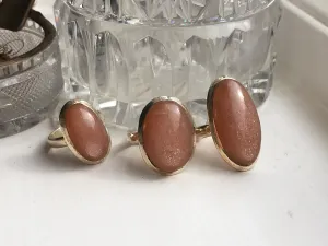 Peach Moonstone Ari Ring Oval (US 7)