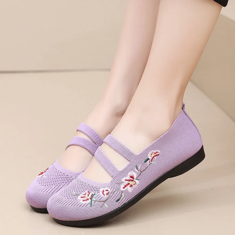 Women's Low-cut Mom Old Beijing Cloth Fly Canvas Shoes