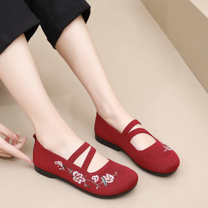 Women's Low-cut Mom Old Beijing Cloth Fly Canvas Shoes