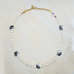 YIN & YANG NECKLACE